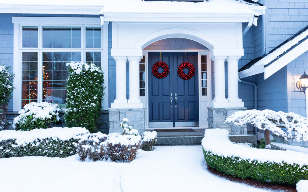 Christmas Decorations and Curb Appeal